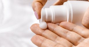 Augen natürlich abschminken in 5 Schritten